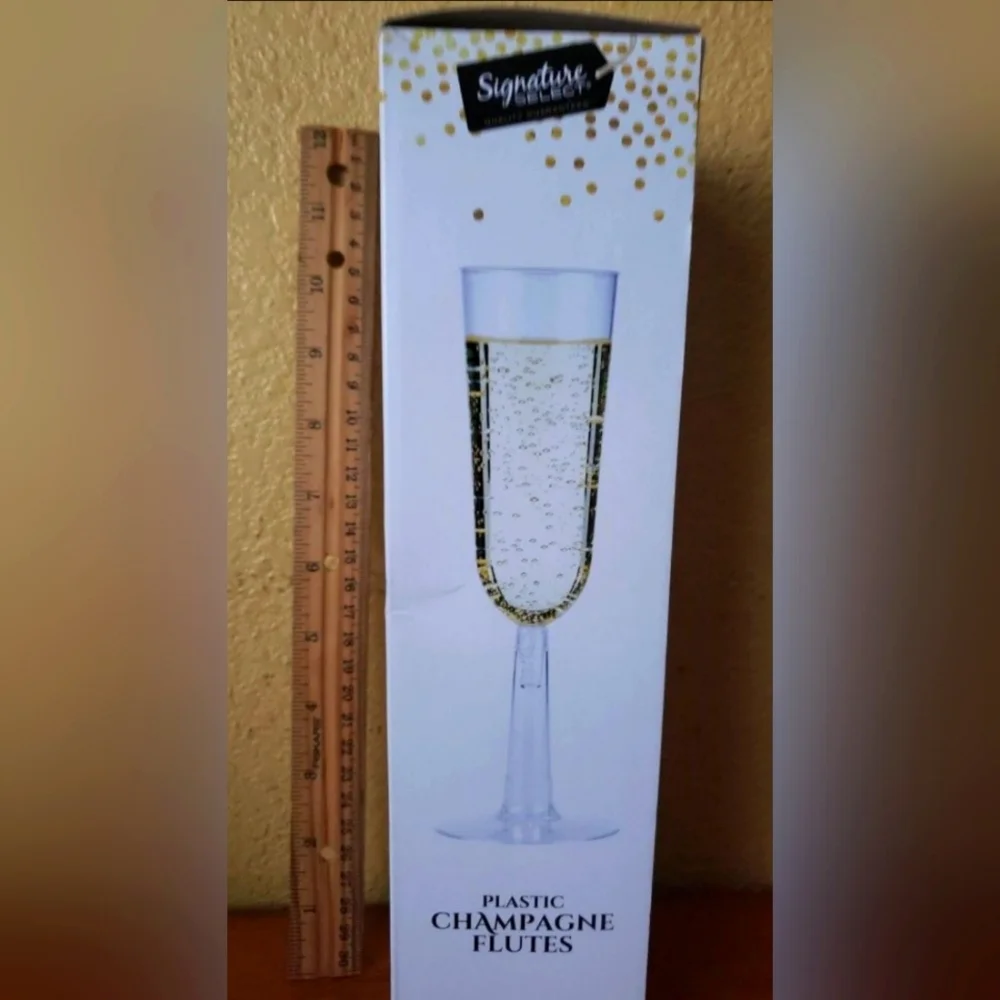 Signature Plastic Champagne Flutes